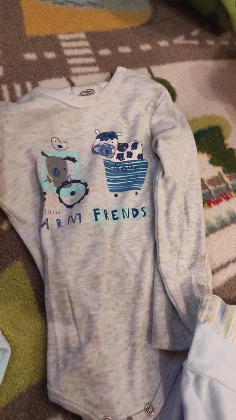 Balik body a pyzamka velkost 2 roky, 86–98