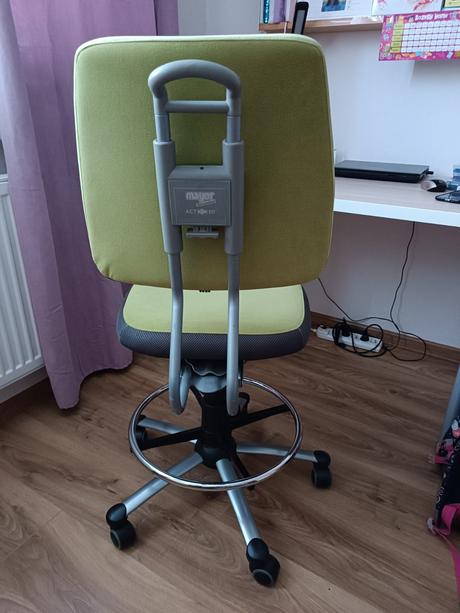 Rastúca detská stolička na kolieskach mayer actiki, 