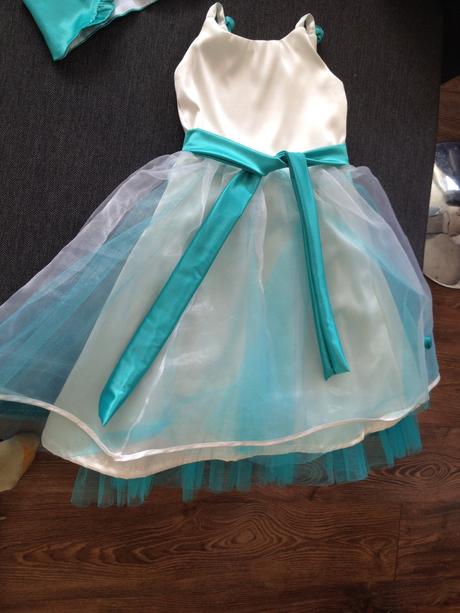 Krasne tyrkysove slavnostne, 92