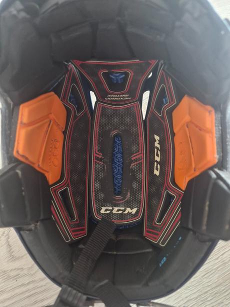 Prilba na hokej, ccm,s