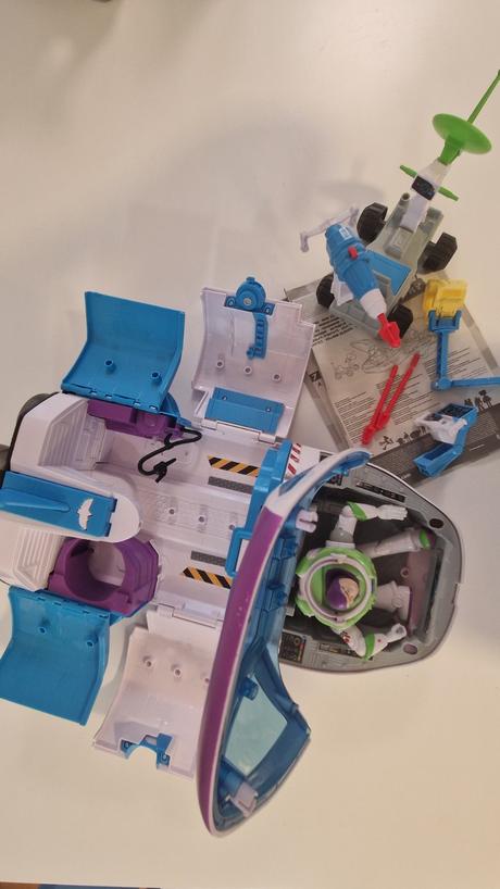 Toy story 4 buzz lightyear herny set mattel, 