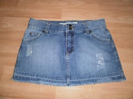 1x oblečená rifľová minisukňa 36/s, 36