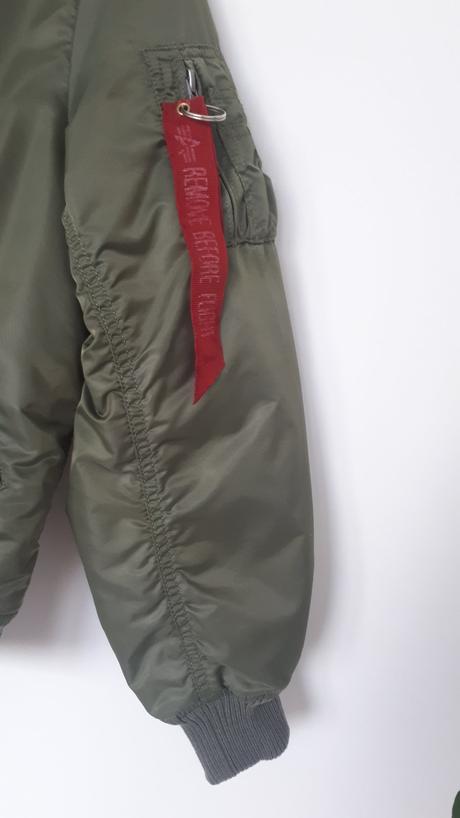 1x oblečená bunda bombera alpha industries xs, 158