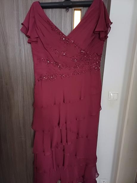 Spolocenske saty, 48