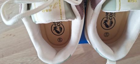 Kvalitne tenisky, 39