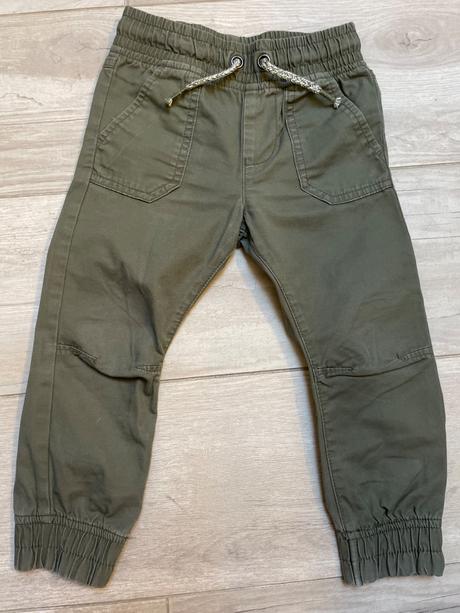 Pohodlné olivové gaťuše, f&f,98