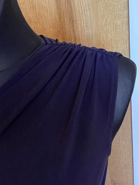 Chantall - tmavomodré dámske šaty na jedno plece, chantall,38