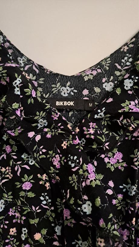 Kvetinkové šaty, m