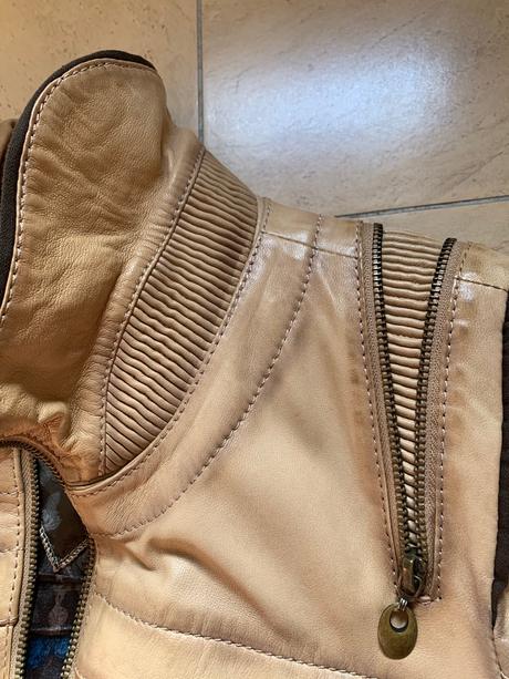 Damska koženná bunda ručná práca., m