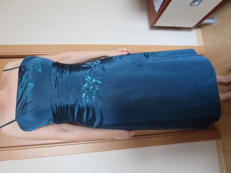 Spolocenske saty, 40