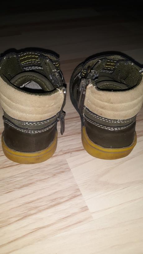 Topanky na prve kroky, 21