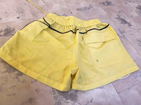 Šortky, s