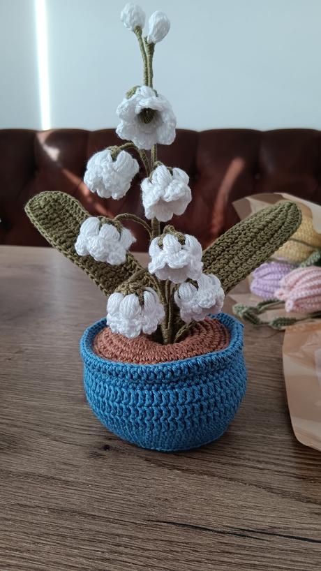 Háčkovaný kvietok, konvalinka, 