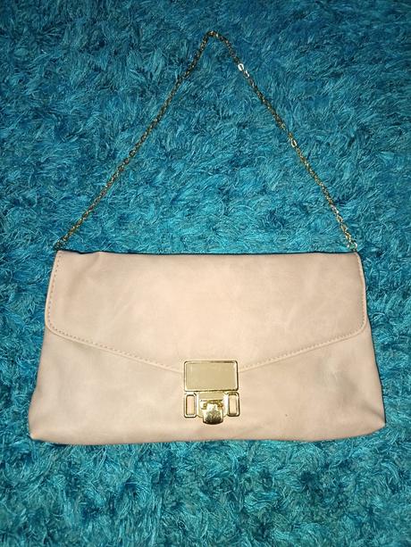 Kabelka, river island