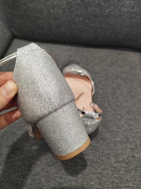 Sandále na opätku, 42