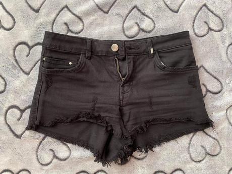 Kraťasy, bershka,34