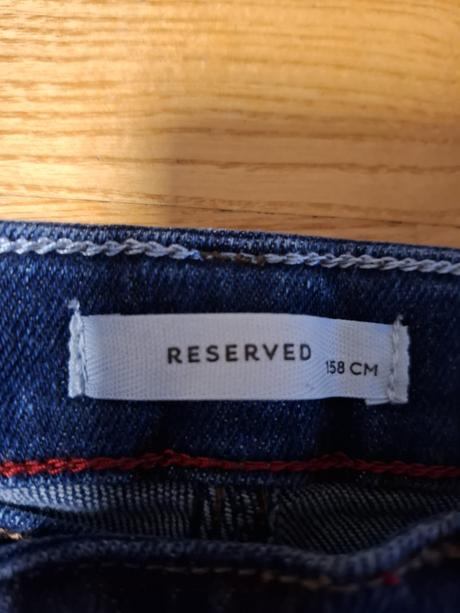 Tmavé úzke rifle, reserved,158