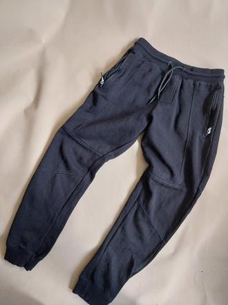 Panske teplaky, bershka,m