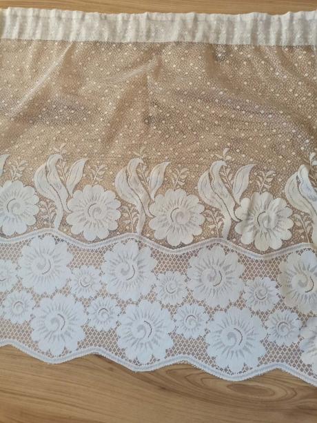 Zaclona v 64cm x š 250 cm, 