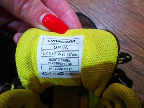 Trekové topánky, 28