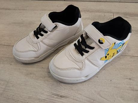 Tenisky pokémon 30 blikajúce, deichmann,30