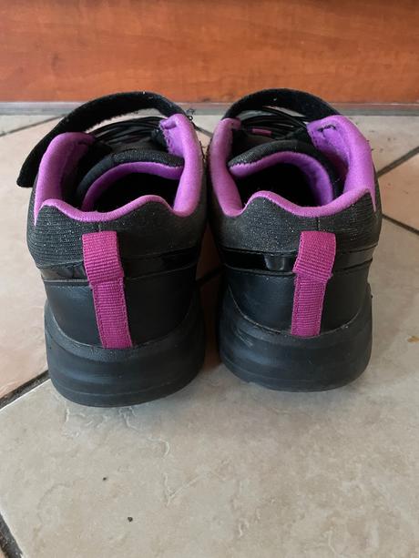 Dievčenské tenisky veľkosť 36, 36