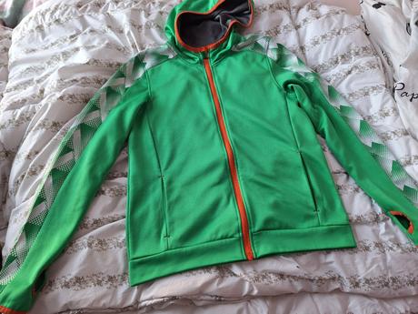 Sportova mikinka, decathlon,146