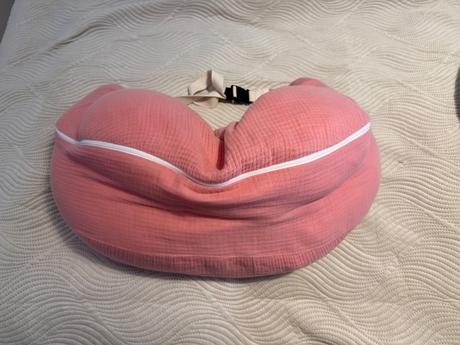 Vankus na dojcenie miloo, 