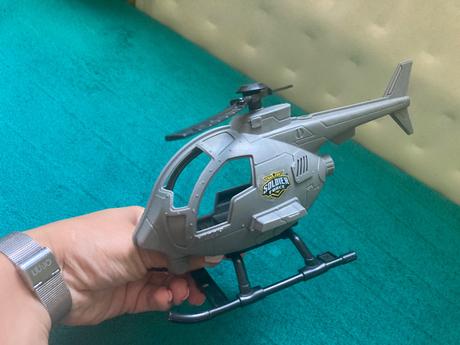 Vojensky vrtuľník,