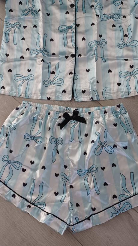 Dámske saténové pyžamo, xl