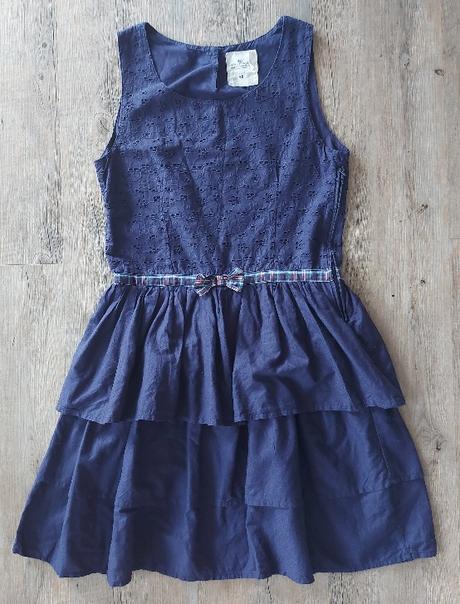 Šaty s volánmi a ažúrovou výšivkou, l.o.g.g.,170