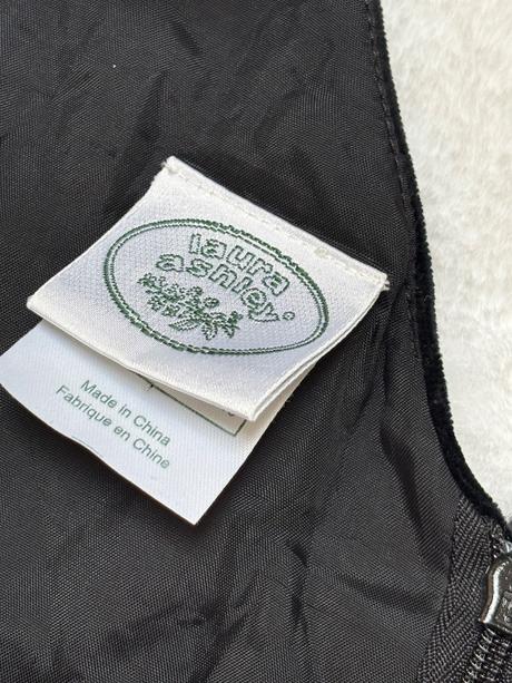 Laura ashley zamatové šaty s vyšivkou, laura ashley,40