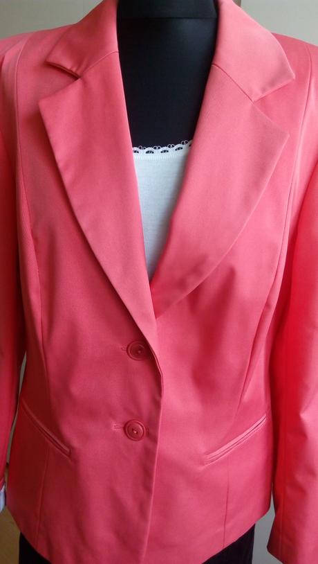 Výrazne lososove sako nenosené zn. autentic leder, 44