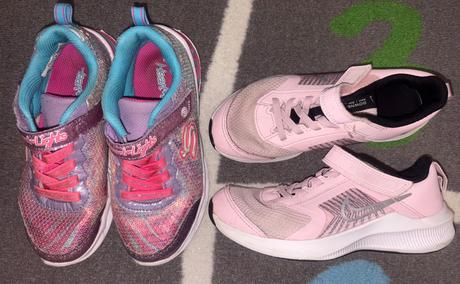 Tenisky nike v.32 + 1 skechers v.32, nike,32