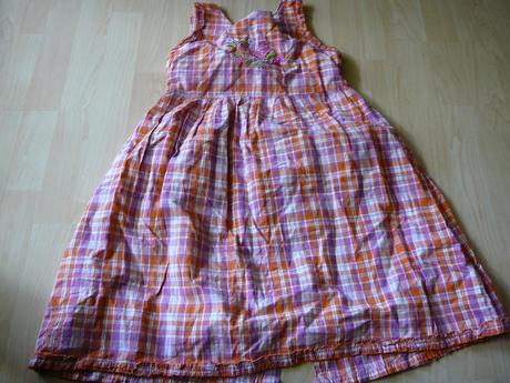 Dievcenske saty, 146