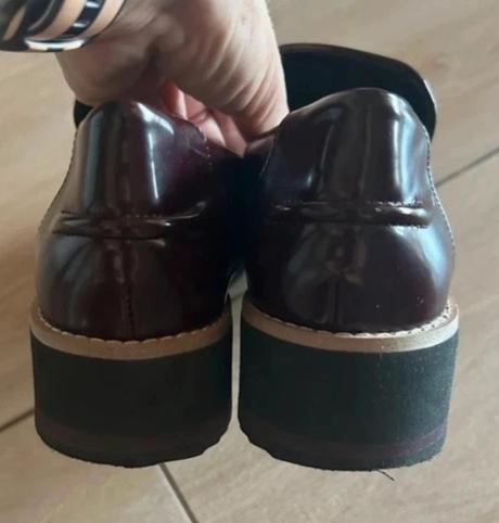 Krásne nové topánky v bordovej farbe zara, zara,40