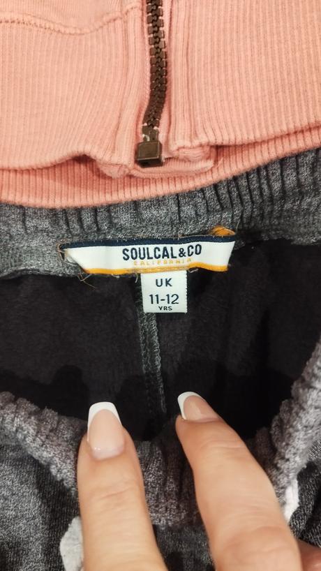 Tepláková súprava, 146