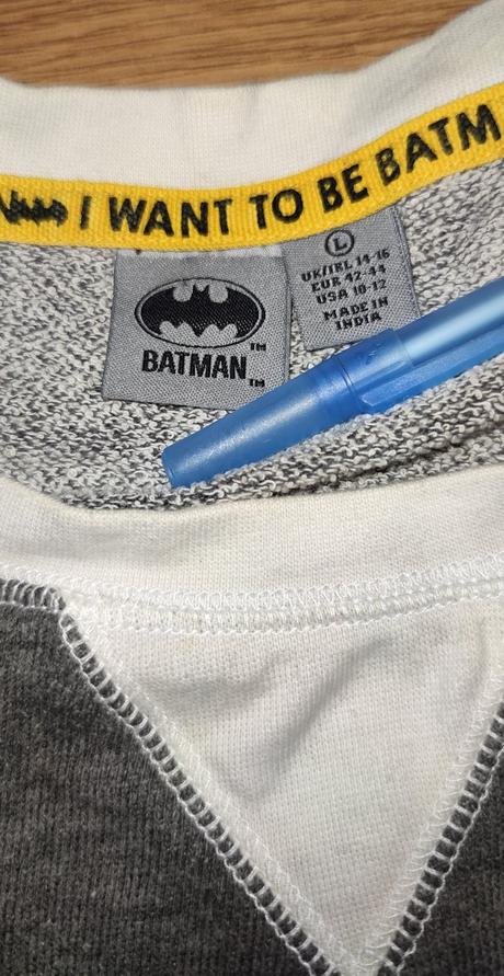 Batman svetrik, 42