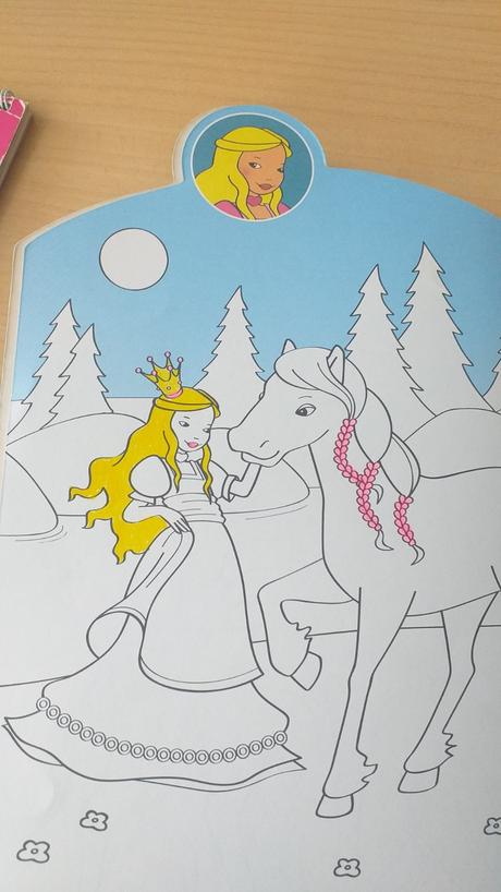 Omalovanky so samolepkami, 