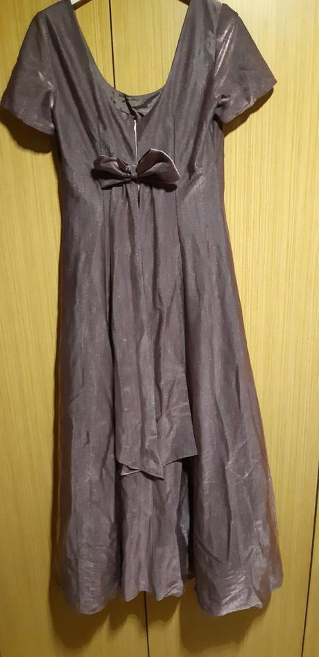 Spoločenské šaty, 36