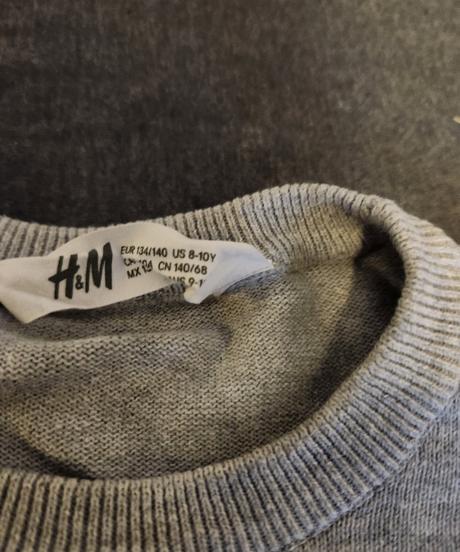 Pekný pulóvrik, h&m,134