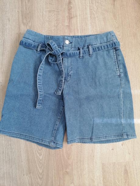 Rifľové šortky s mašľou, bonprix,38