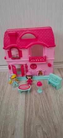 Domček s bábikami,