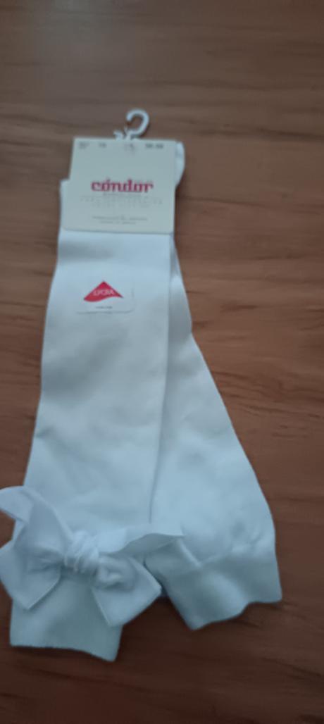 Kvalitné biele podkolienky s mašľou,