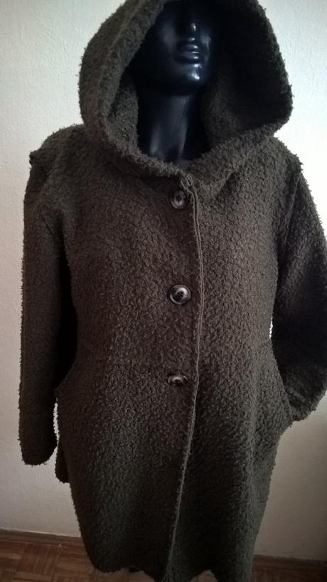 Prechodný kabát, 42