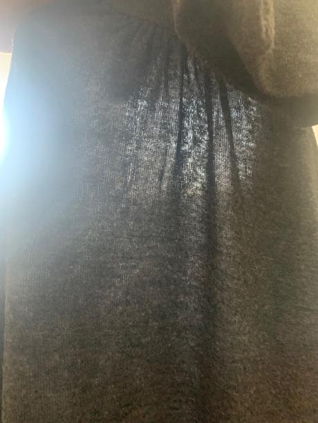 Rolak tenky padavy material, stradivarius,s