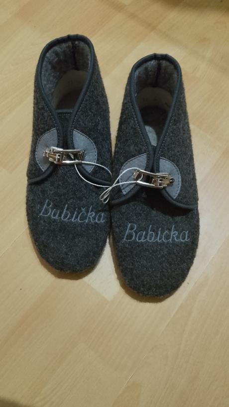 Papuče pre seniorov, 37