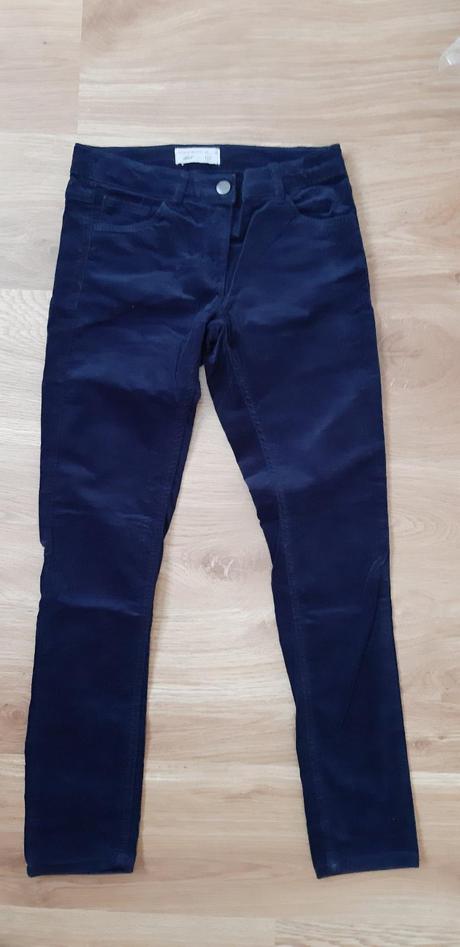 Tmavomodré rifle, alive,152