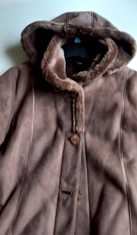 Kožuch vel. 44/46, 44