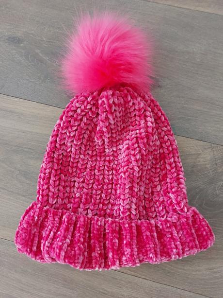 Zimna dievcenska ciapka, 134